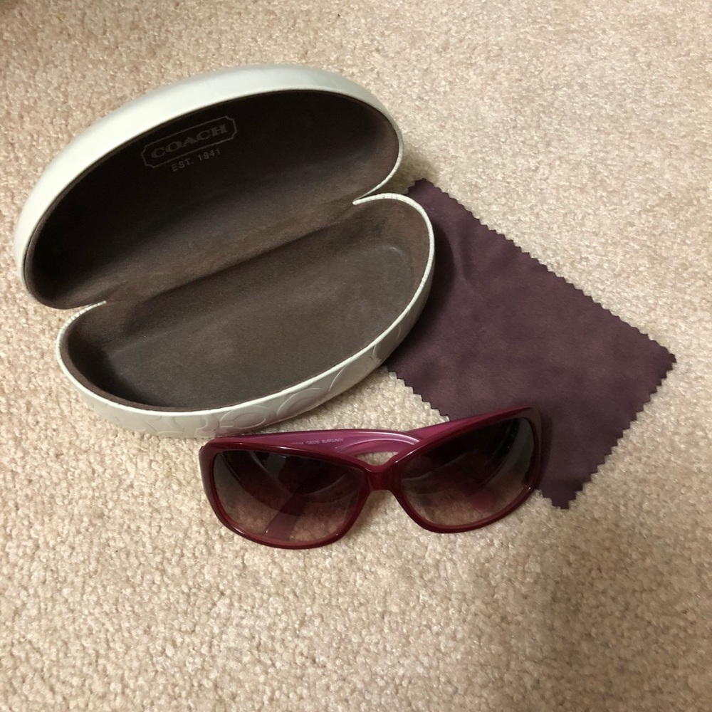 COACH SUNGLASSES W/ ACCESSORIES